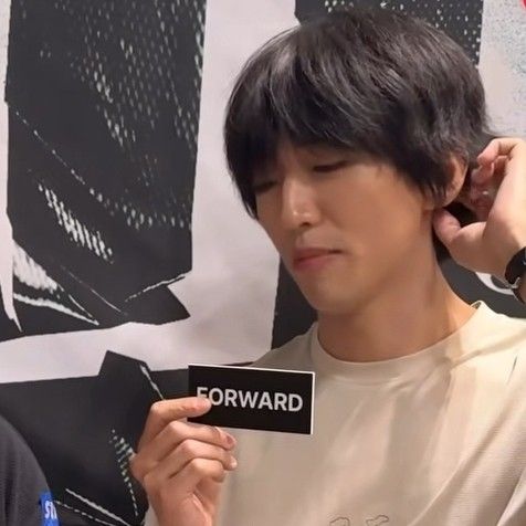 A moment captured by a fan of Lee Seungyoon