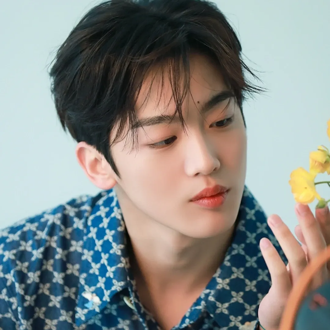Behind-the-scenes cut of Kim Yohan