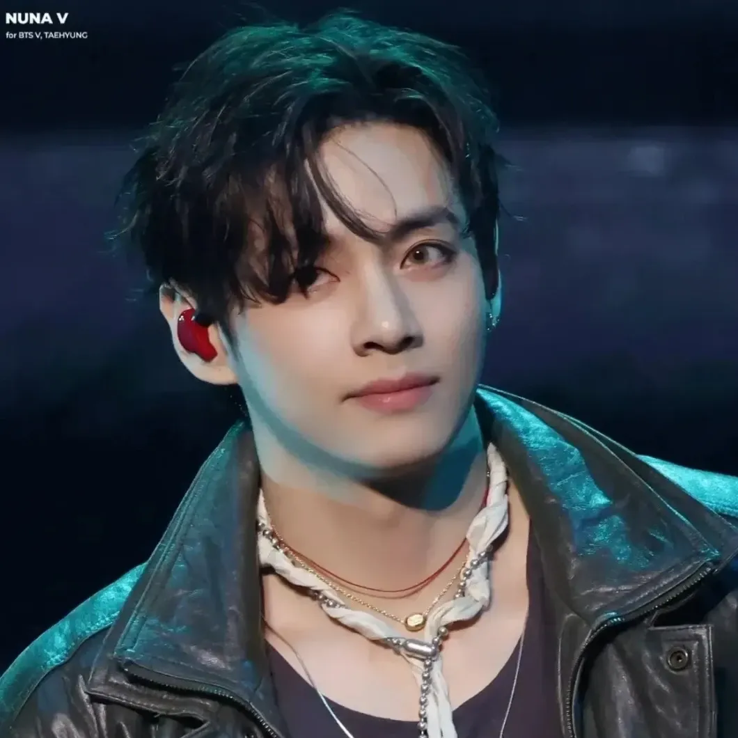 Behind-the-scenes cut of Kim Taehyung (V)