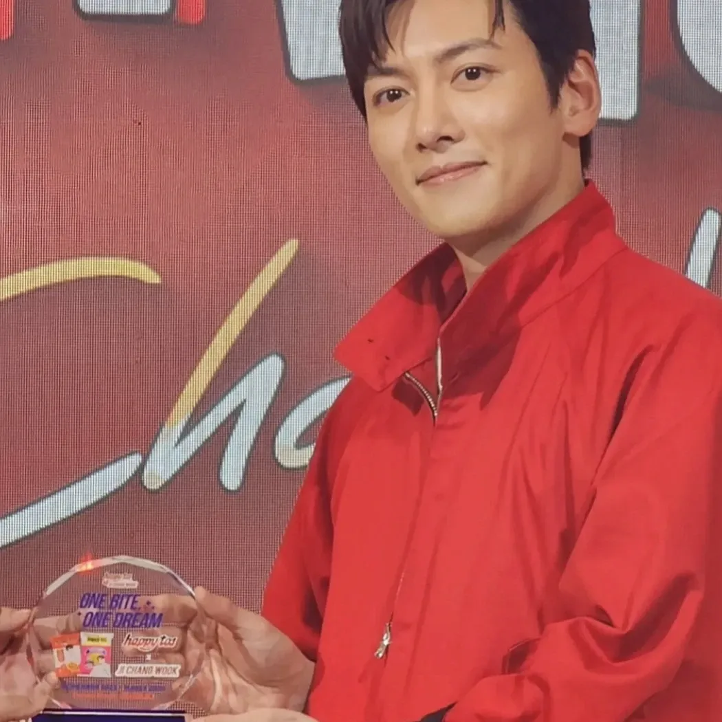 지창욱 최근 활동샷