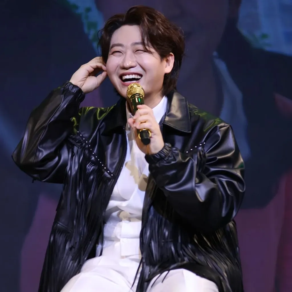 Behind-the-scenes cut of Min Soohyun