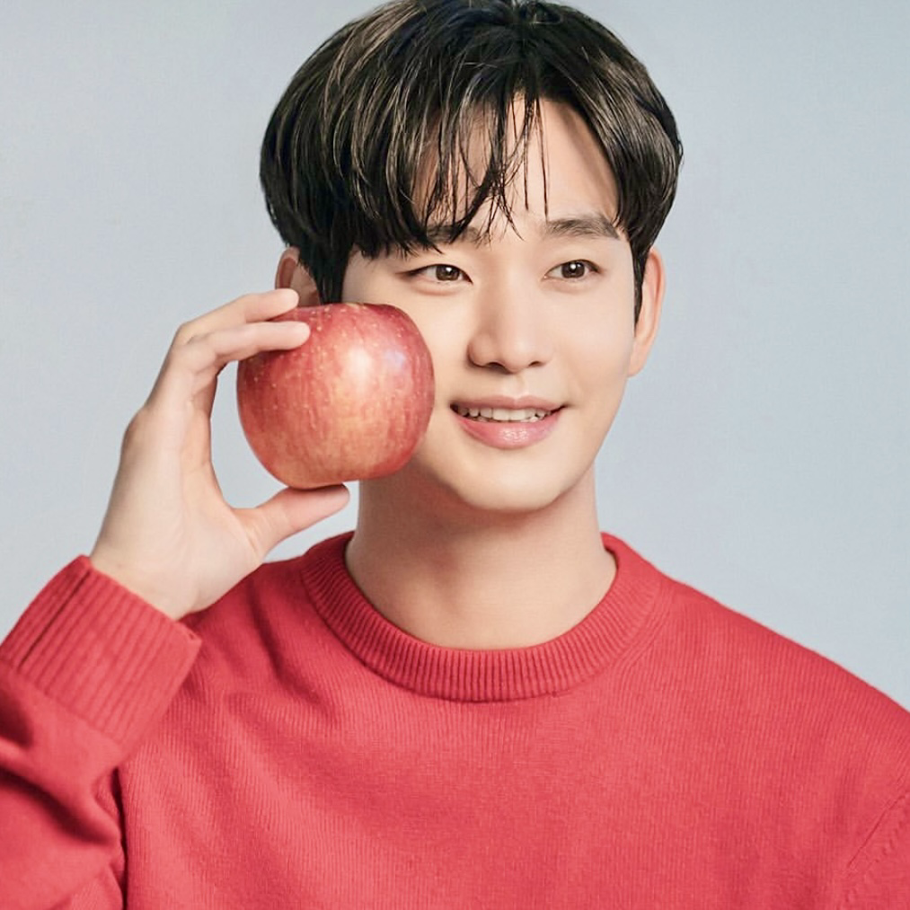 A moment captured by a fan of Kim Soohyun