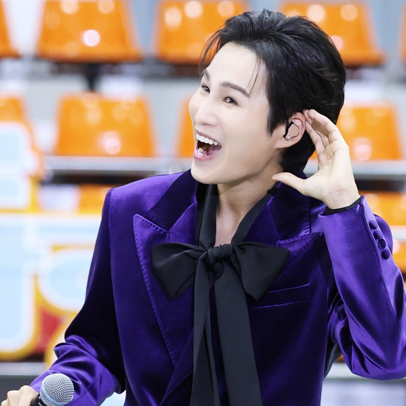 김희재의 비하인드 컷