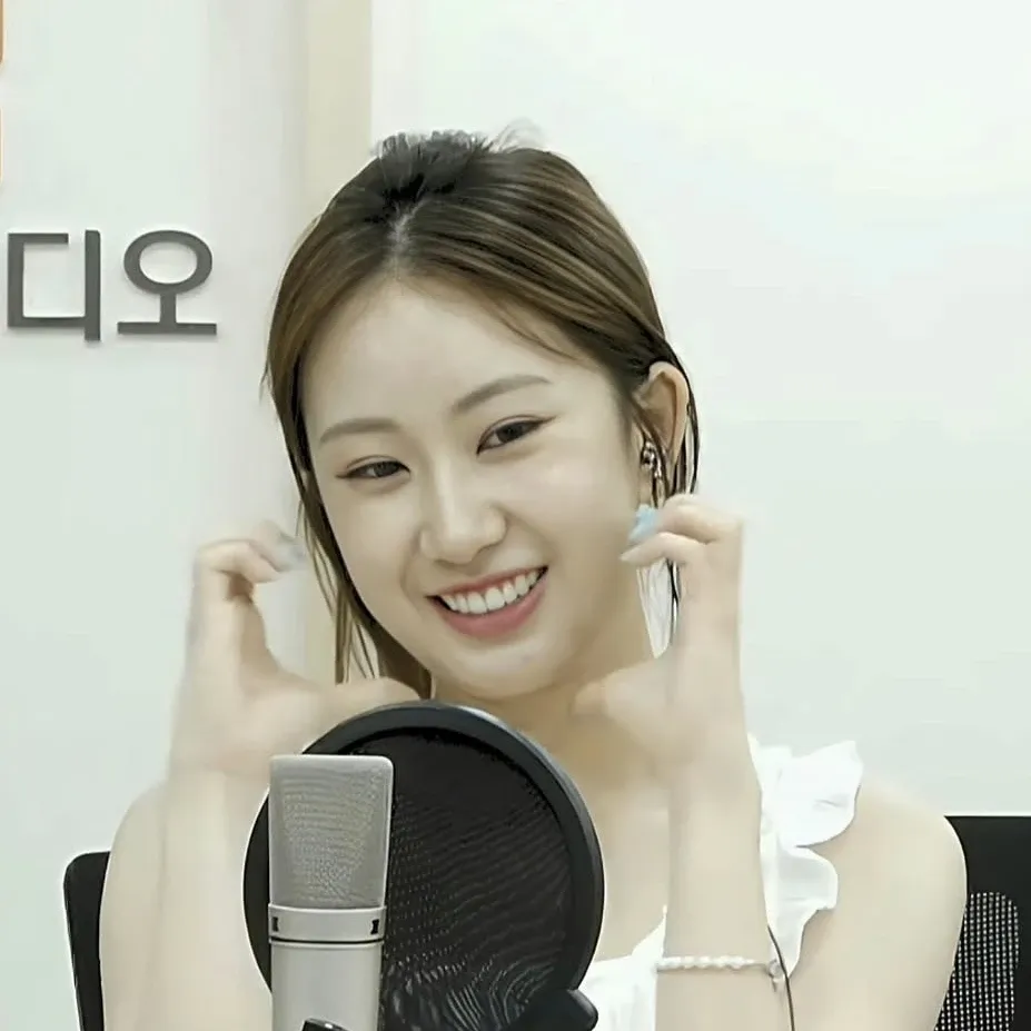 Latest photo of Jeon Yujin