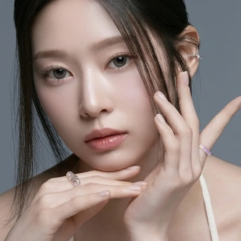 Recent activity shot of Kim Minju