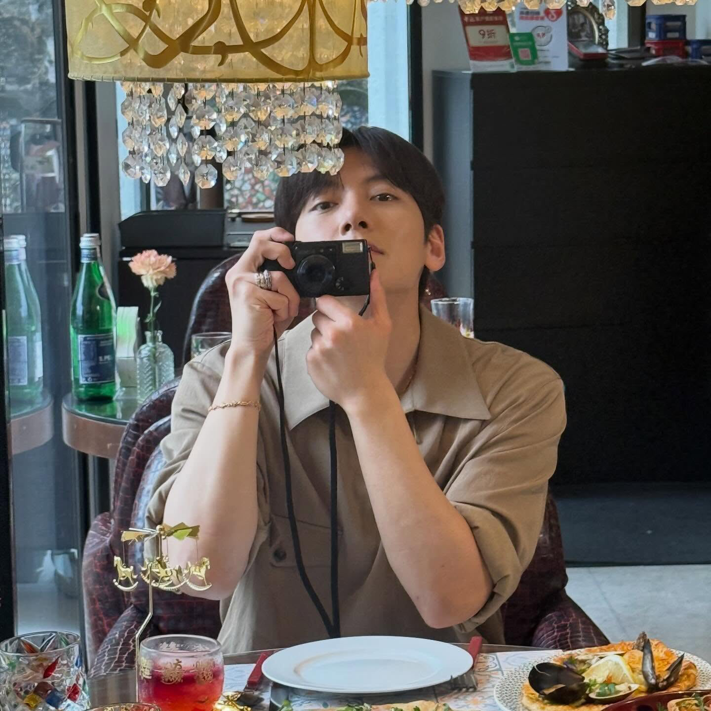 チ・チャンウクの最近の活動ショット