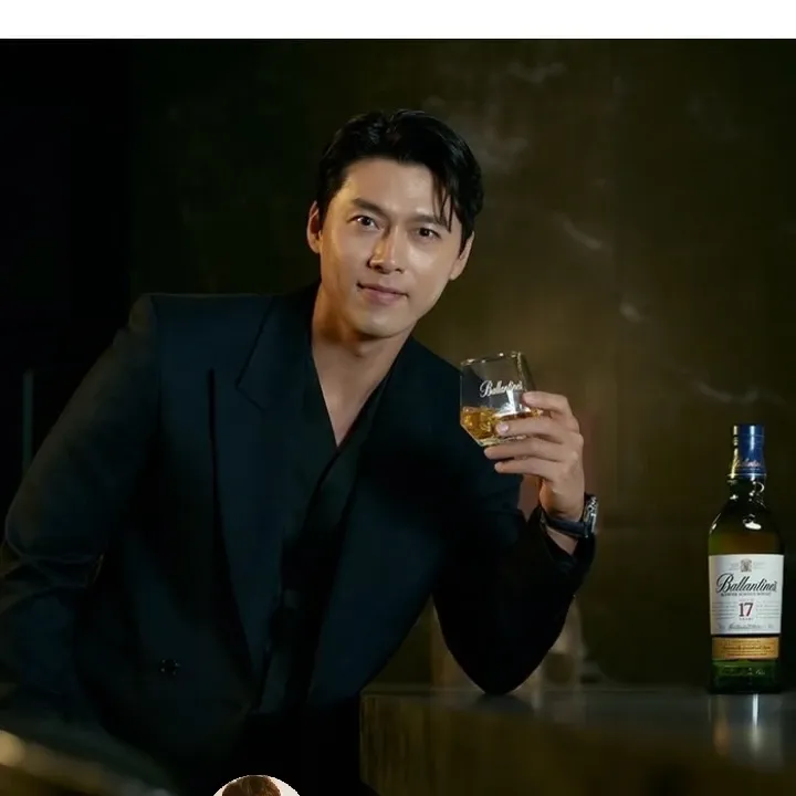 Cuplikan di balik layar dari Hyun Bin