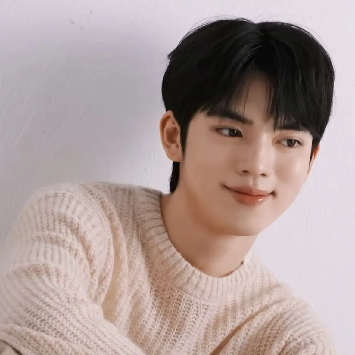 Latest photo of Cha Junhwan