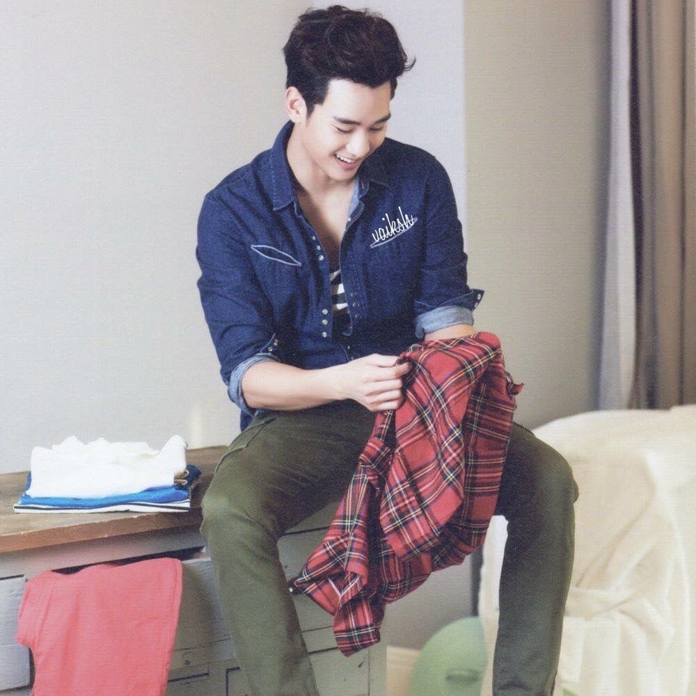 Behind-the-scenes cut of Kim Soohyun