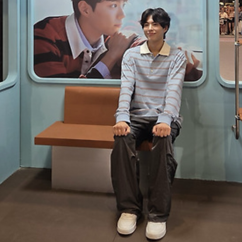 Latest photo of Park Bogum