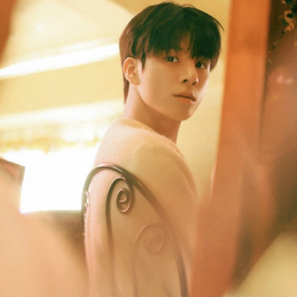 Cuplikan di balik layar dari Jeong Dongwon