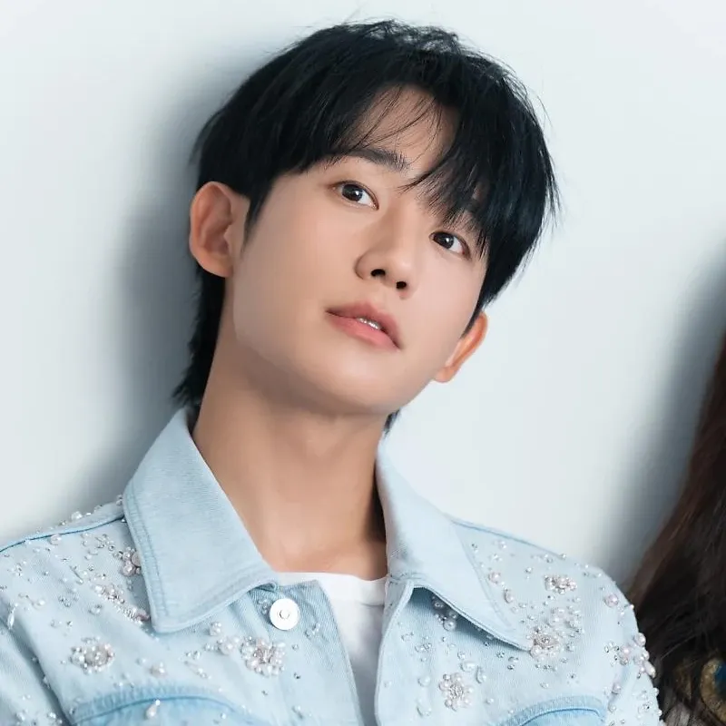 丁海寅的最新照片