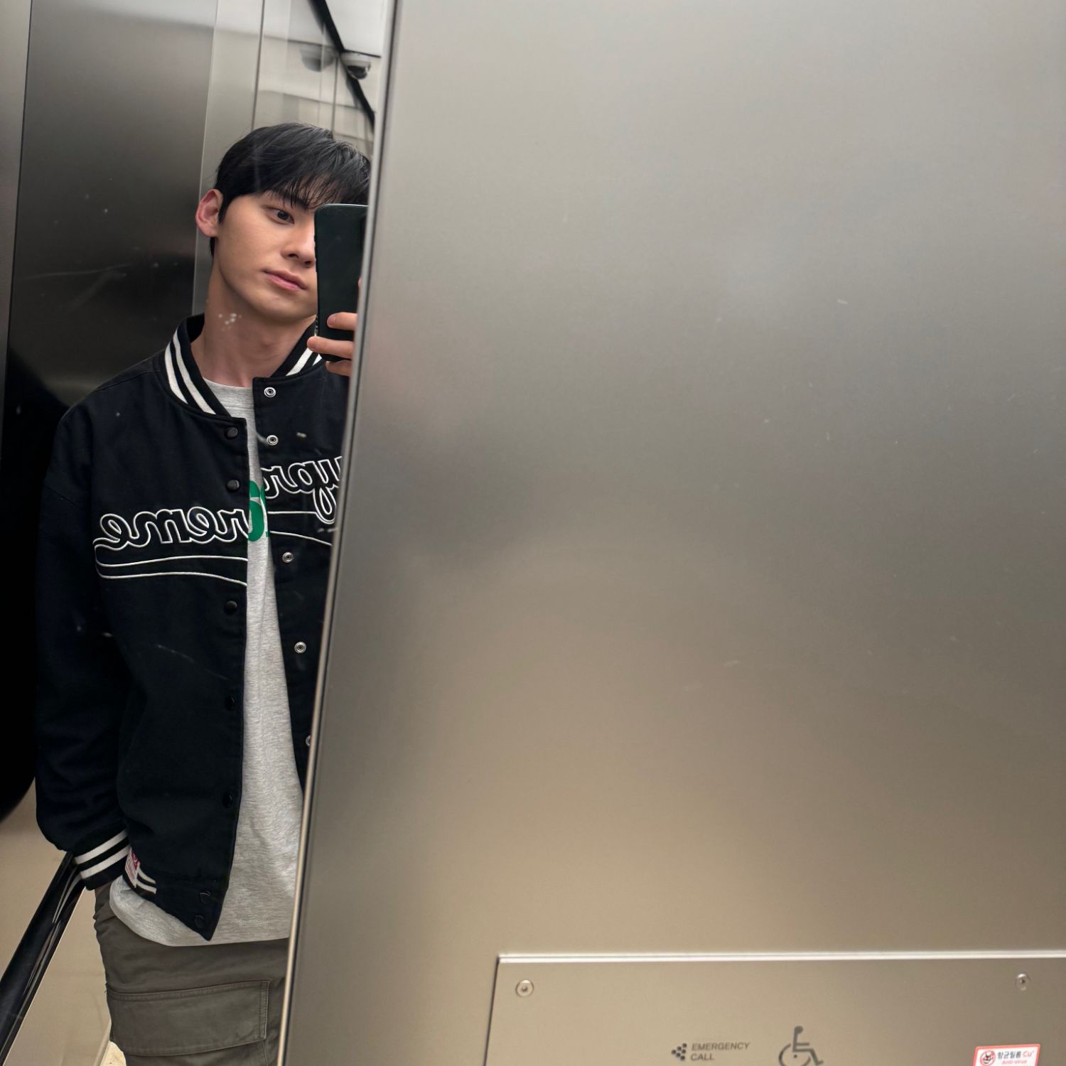 Latest photo of Hwang Minhyun