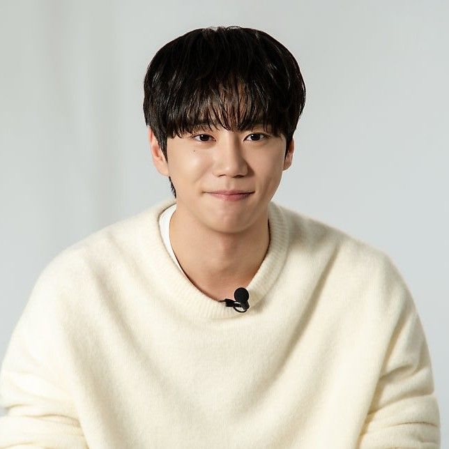 Latest photo of Lee Junyoung