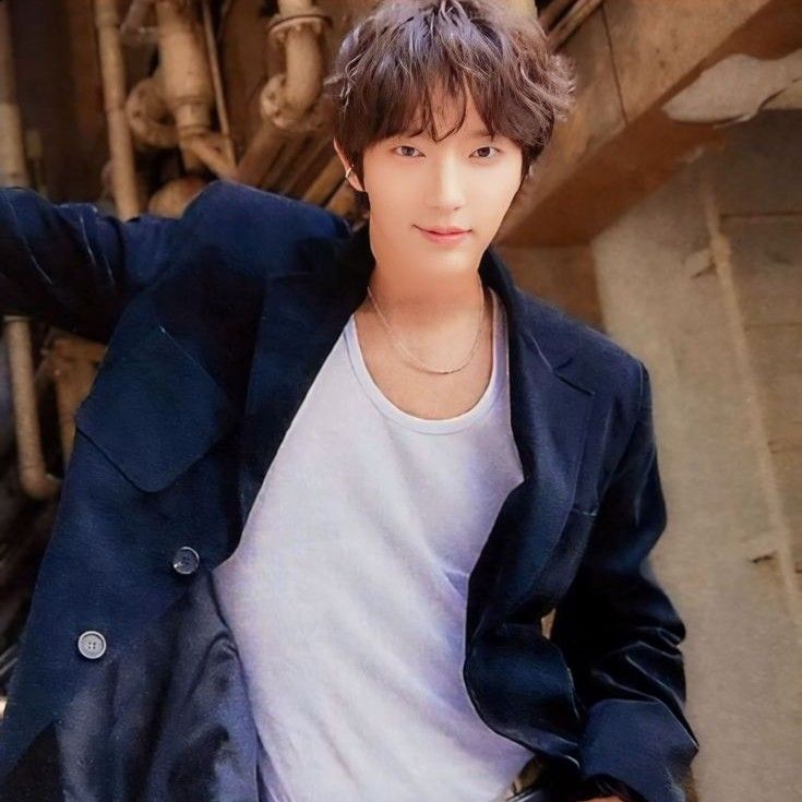 Latest photo of Lee Joongi