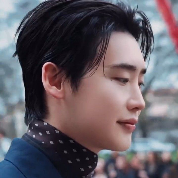 Latest photo of Lee Jongsuk