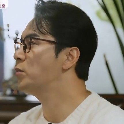 Behind-the-scenes cut of Jang Minho