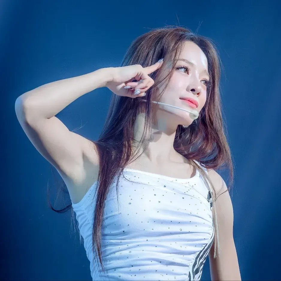 Latest photo of Kim Sejeong