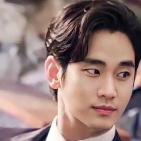 Behind-the-scenes cut of Kim Soohyun