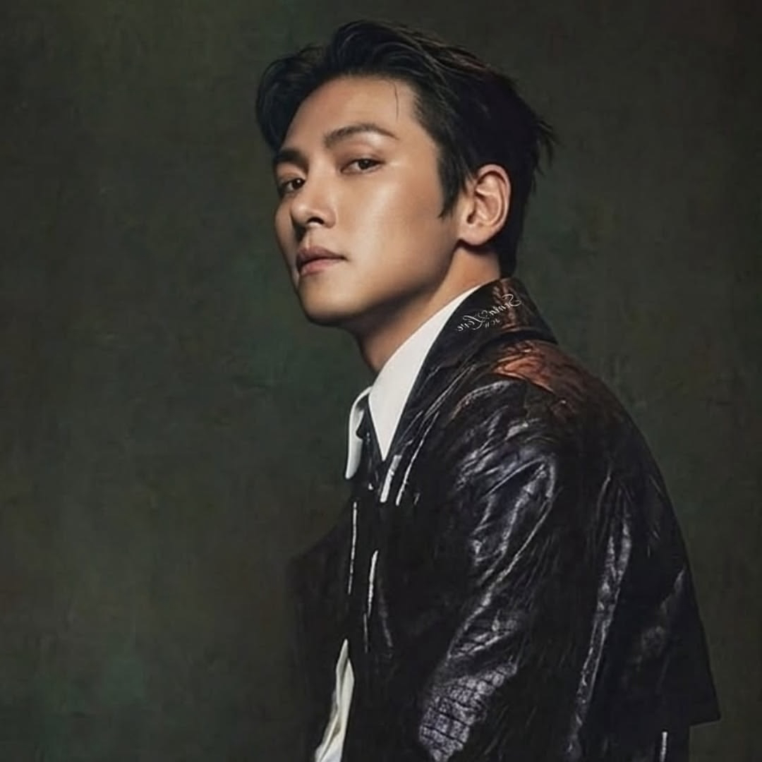 Behind-the-scenes cut of Ji Changwook