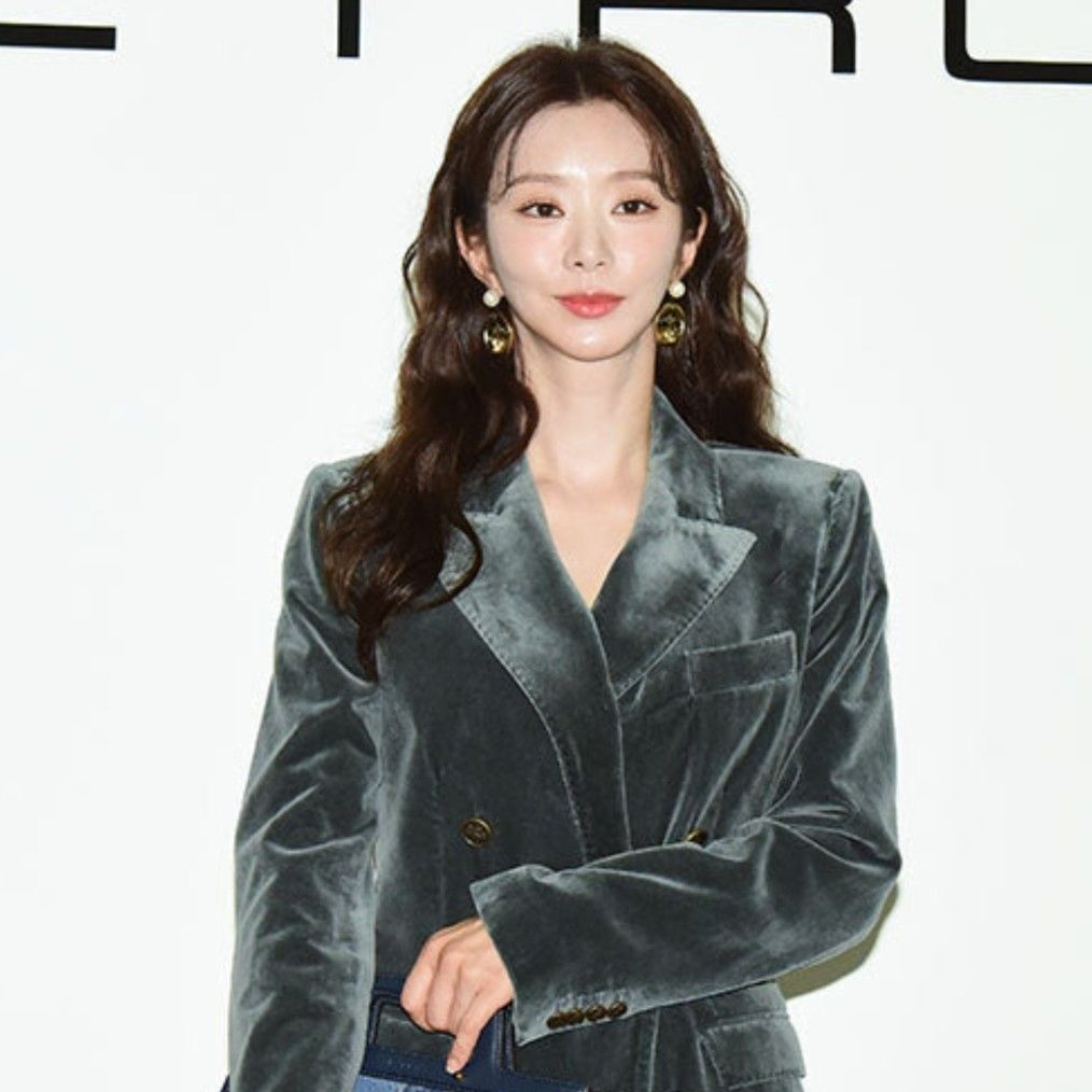 A moment captured by a fan of Lee Joobeen