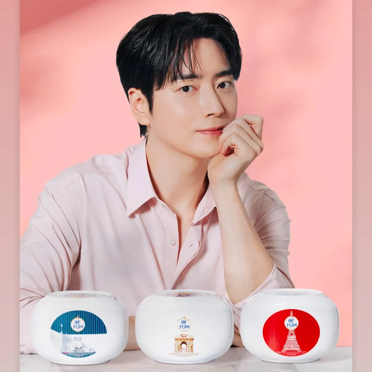 Behind-the-scenes cut of Lee Joonhyuk