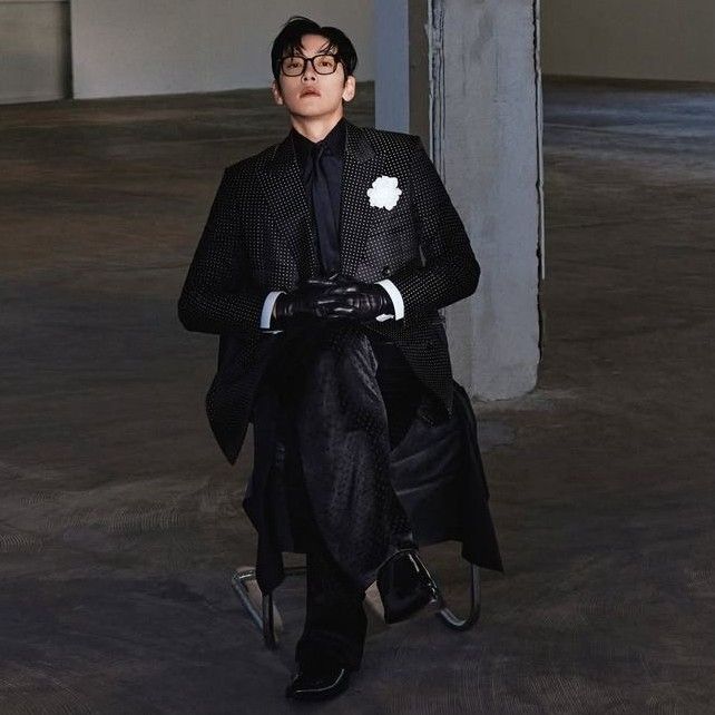 粉丝拍下的池昌旭瞬间