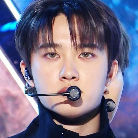 粉絲拍下的都暻秀 (D.O.)瞬間