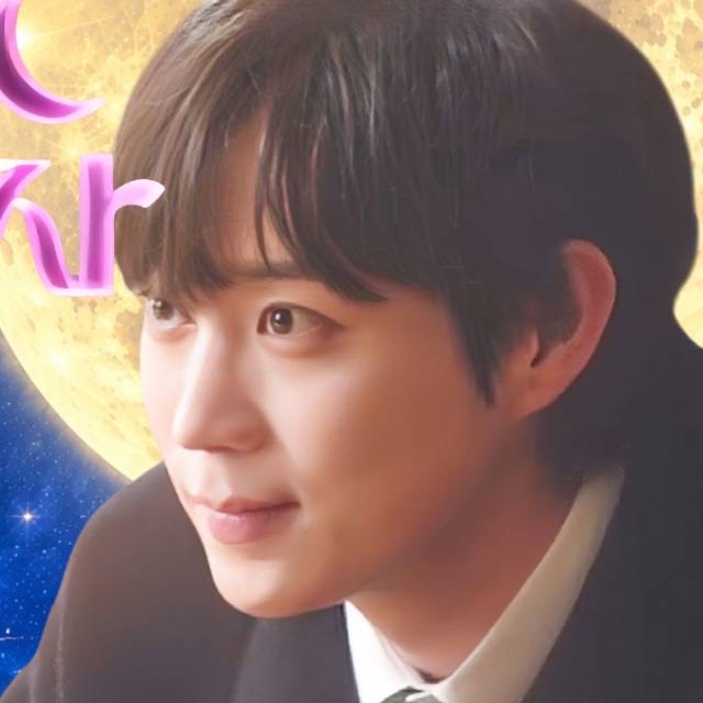 Behind-the-scenes cut of Kim Youngdae