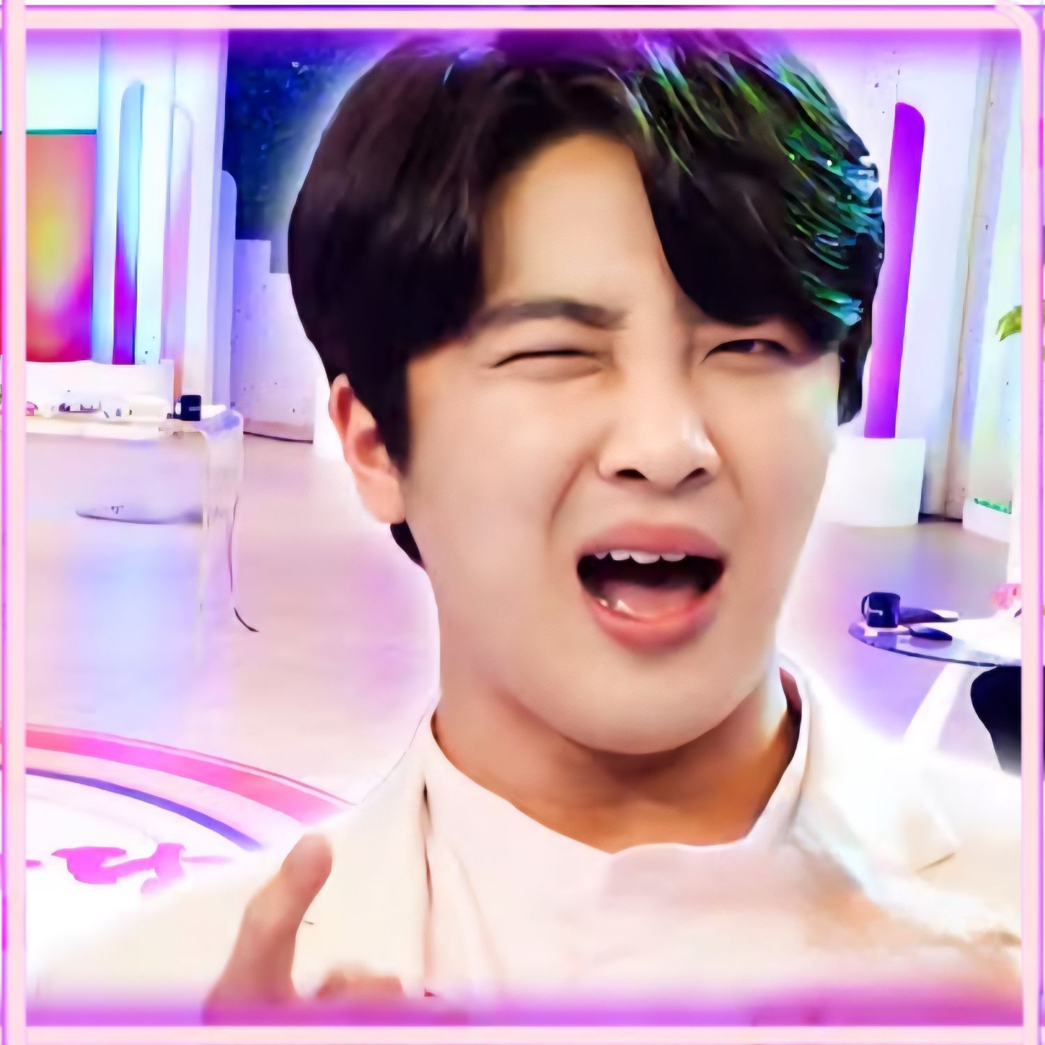 Behind-the-scenes cut of Hwang Yunsung