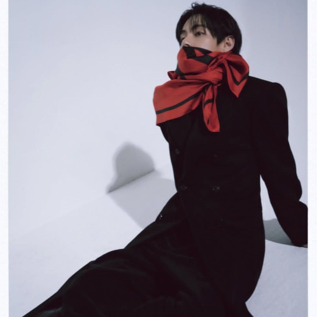 Recent activity shot of Kim Taehyung (V)