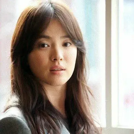 Behind-the-scenes cut of Song Hyekyo