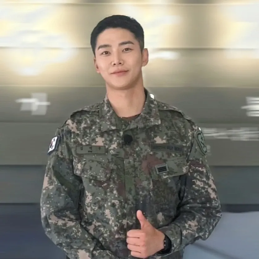 Foto terbaru dari Rowoon