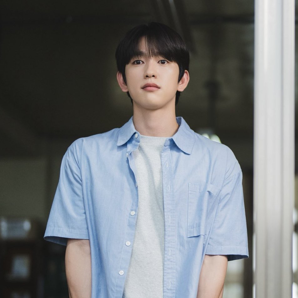 Foto terbaru dari Park Jinyoung