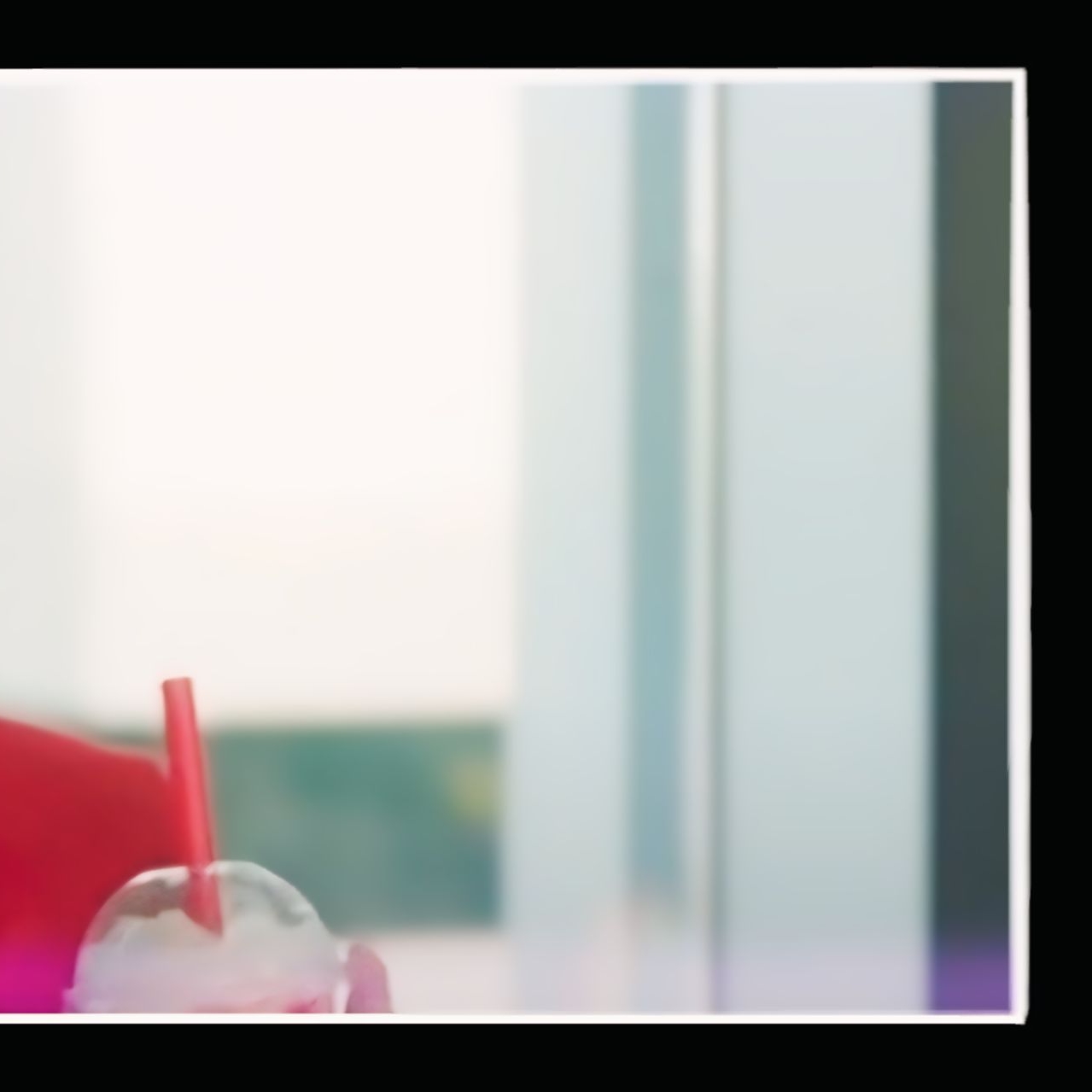 A moment captured by a fan of Kim Hyeyoon