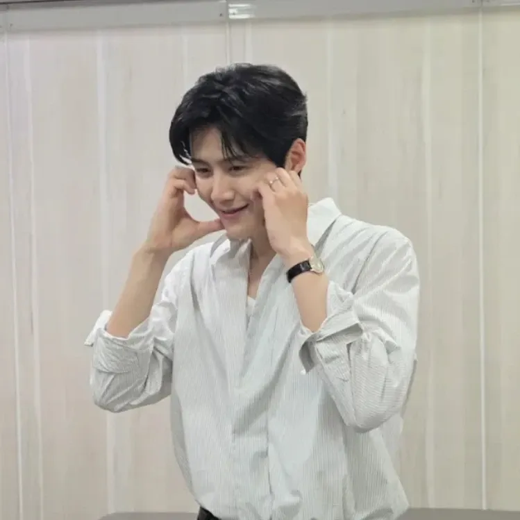김선호 최근 활동샷
