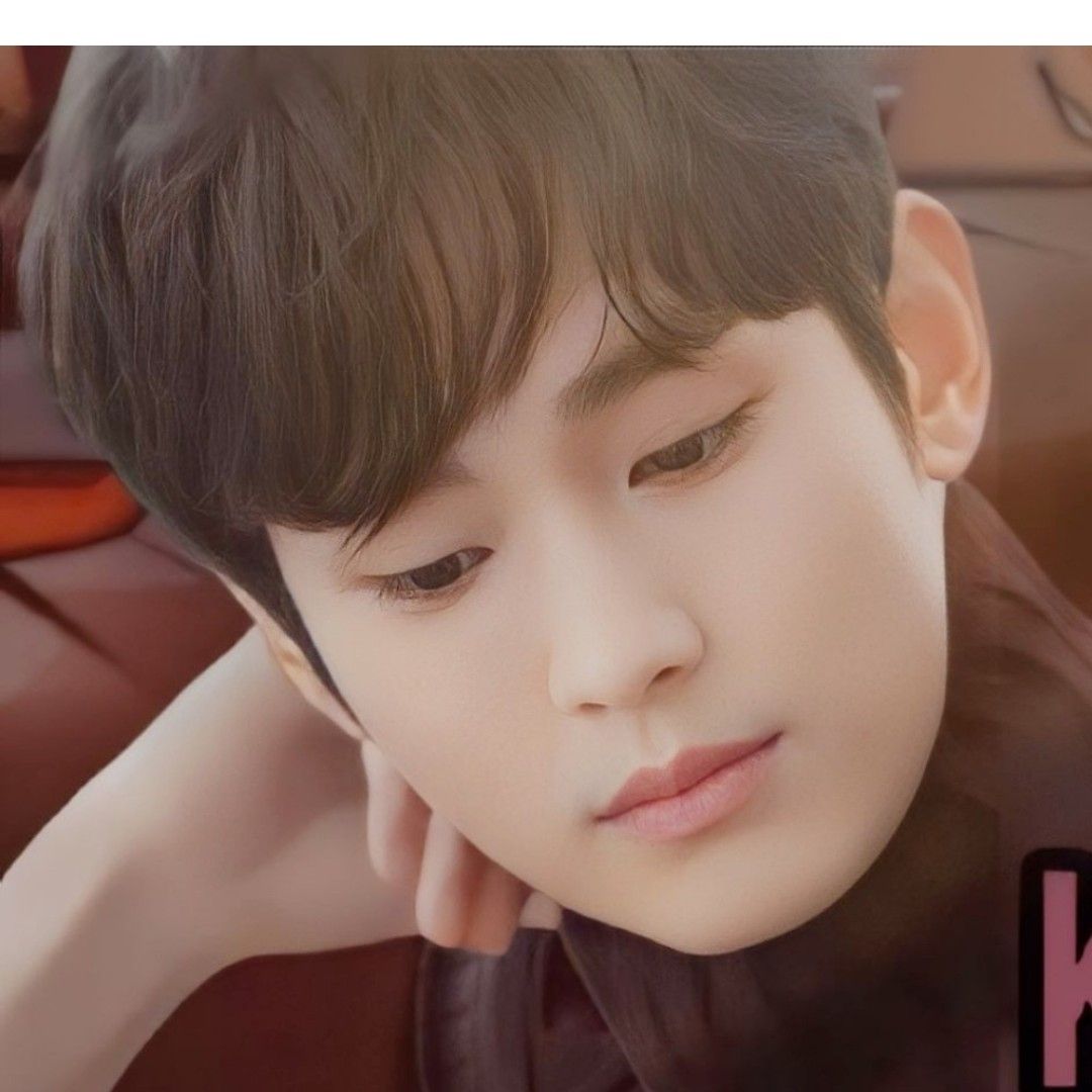 A moment captured by a fan of Kim Soohyun