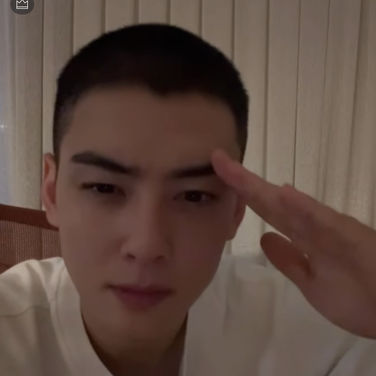 Behind-the-scenes cut of Cha Eunwoo