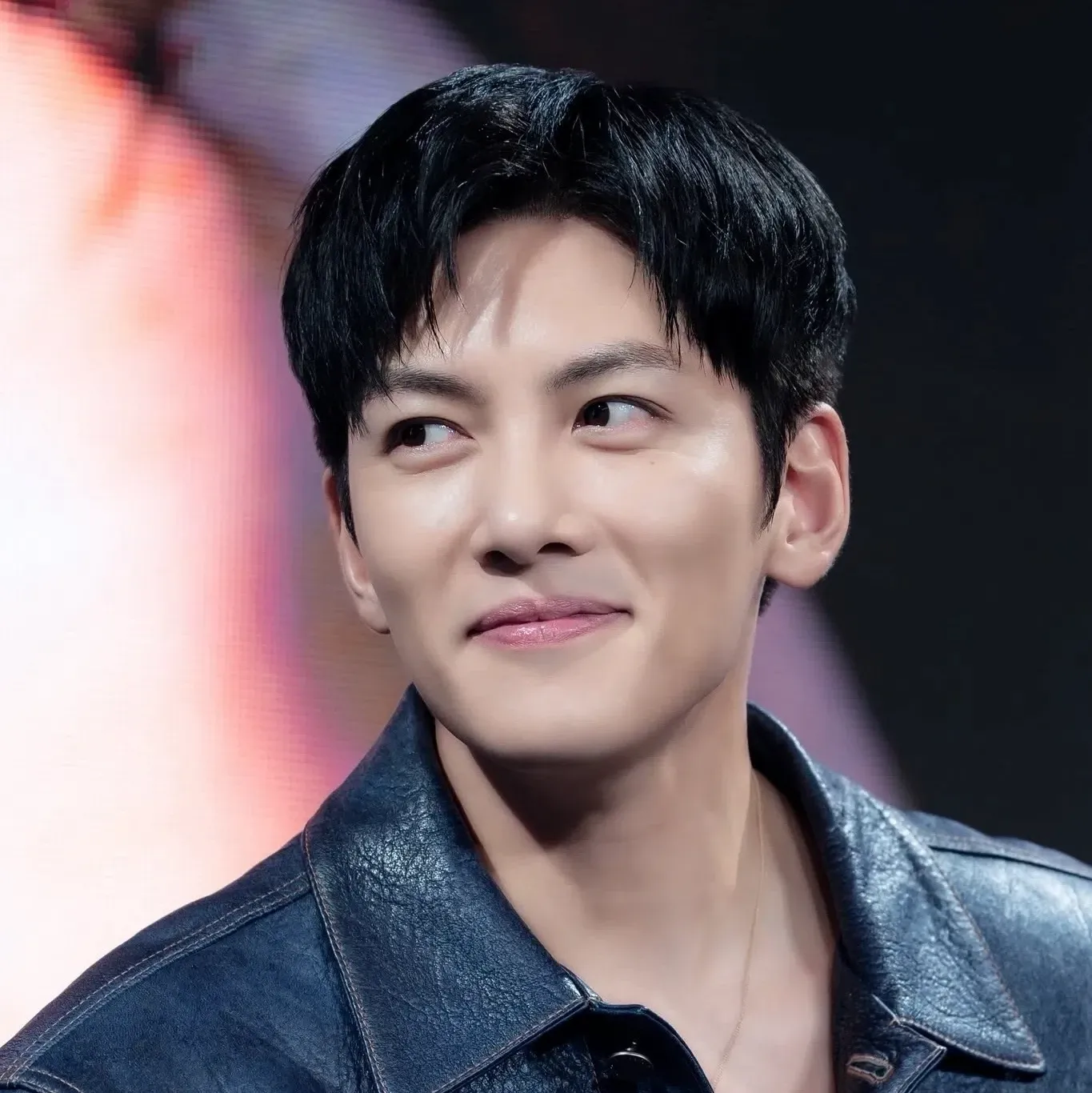 Latest photo of Ji Changwook