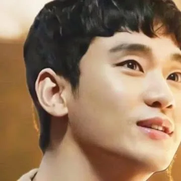 A moment captured by a fan of Kim Soohyun