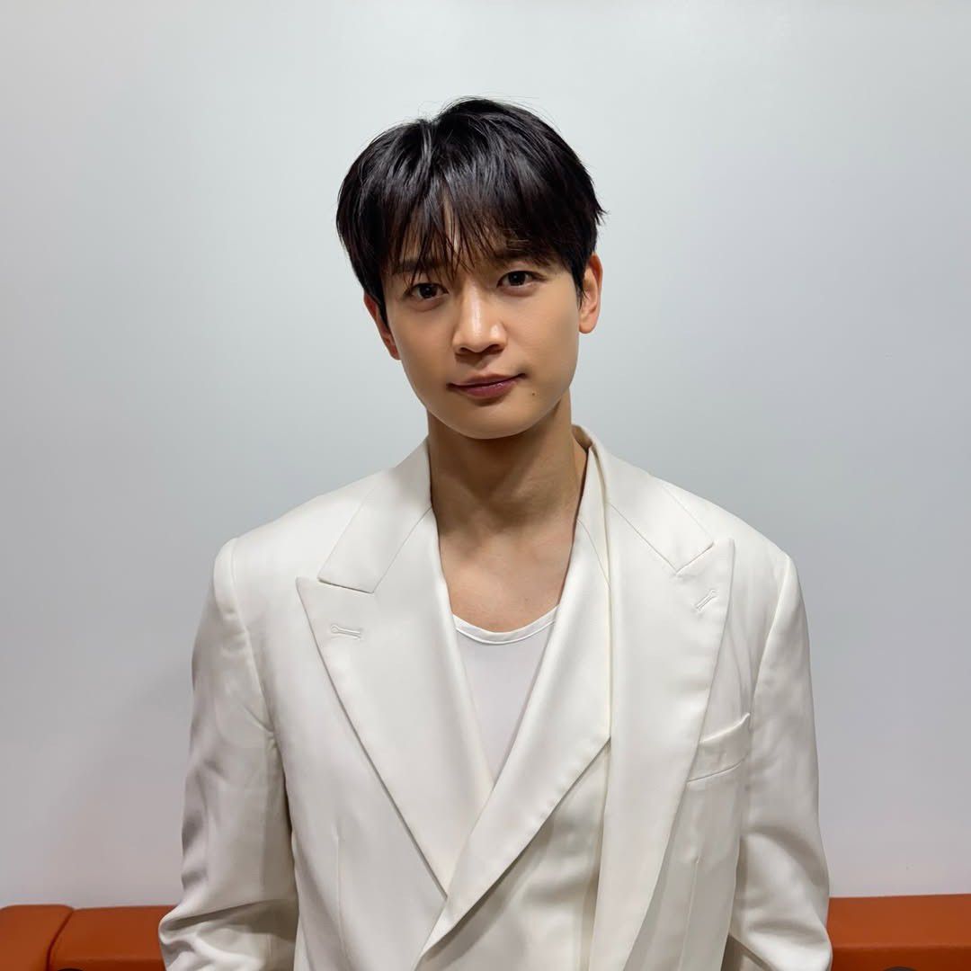 Behind-the-scenes cut of Choi Minho