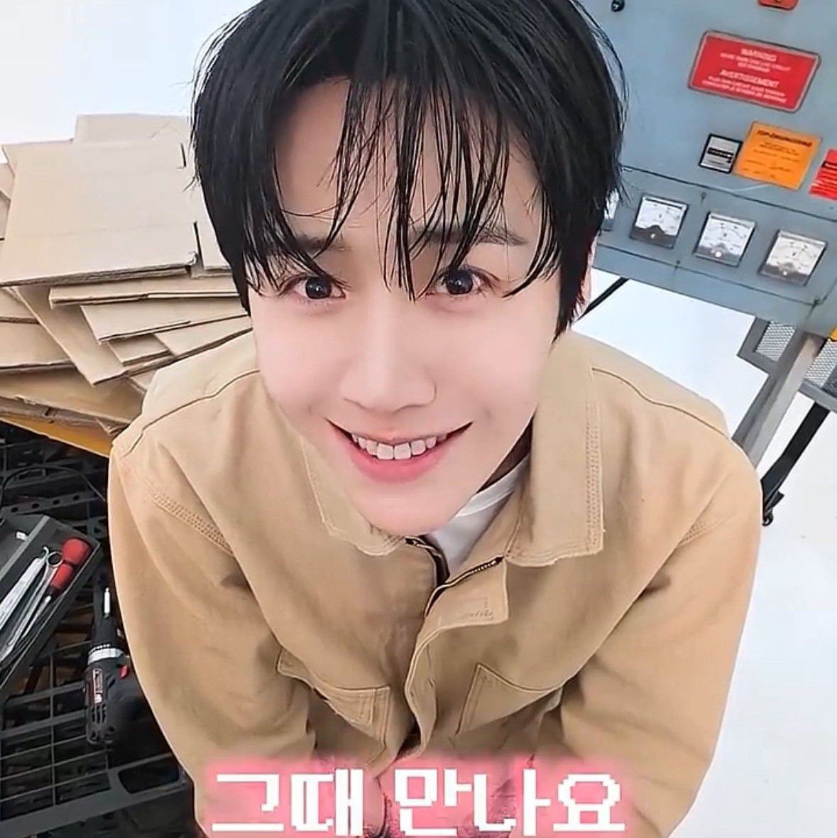 Behind-the-scenes cut of Kim Seonho