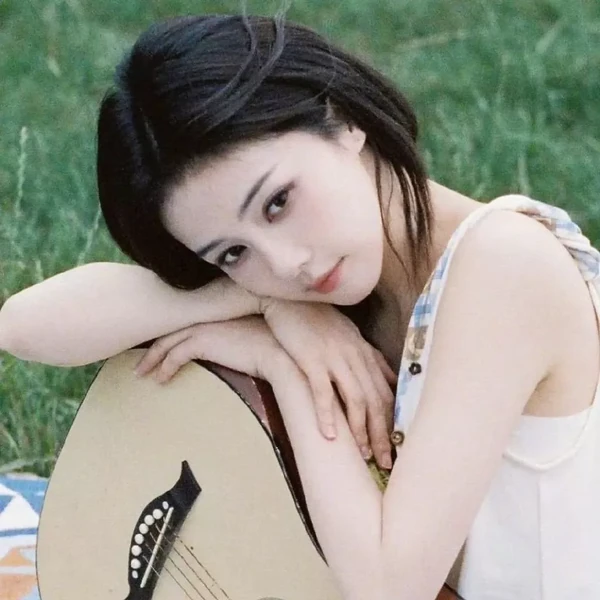 Popular profile image of Bai Lu selected by vote