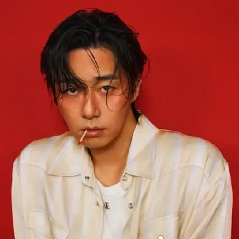 Behind-the-scenes cut of Park Seojoon