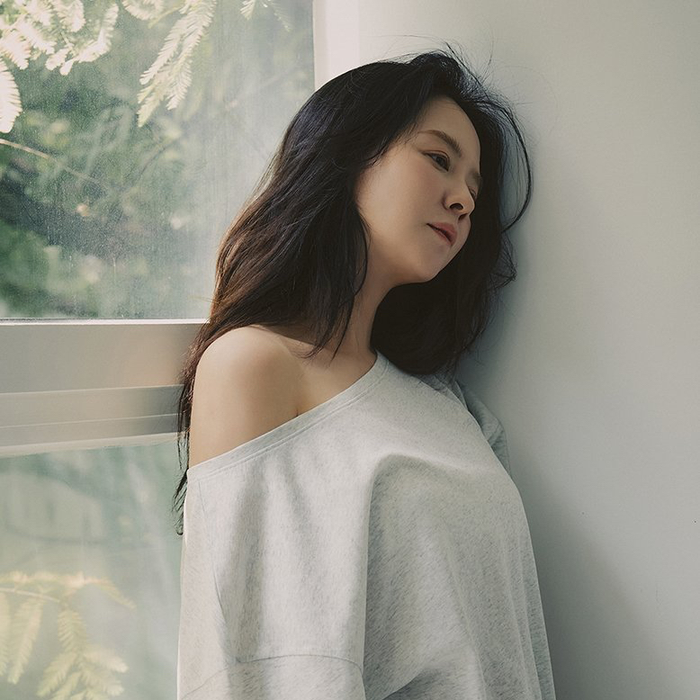 Momen yang diabadikan oleh penggemar Song Jihyo