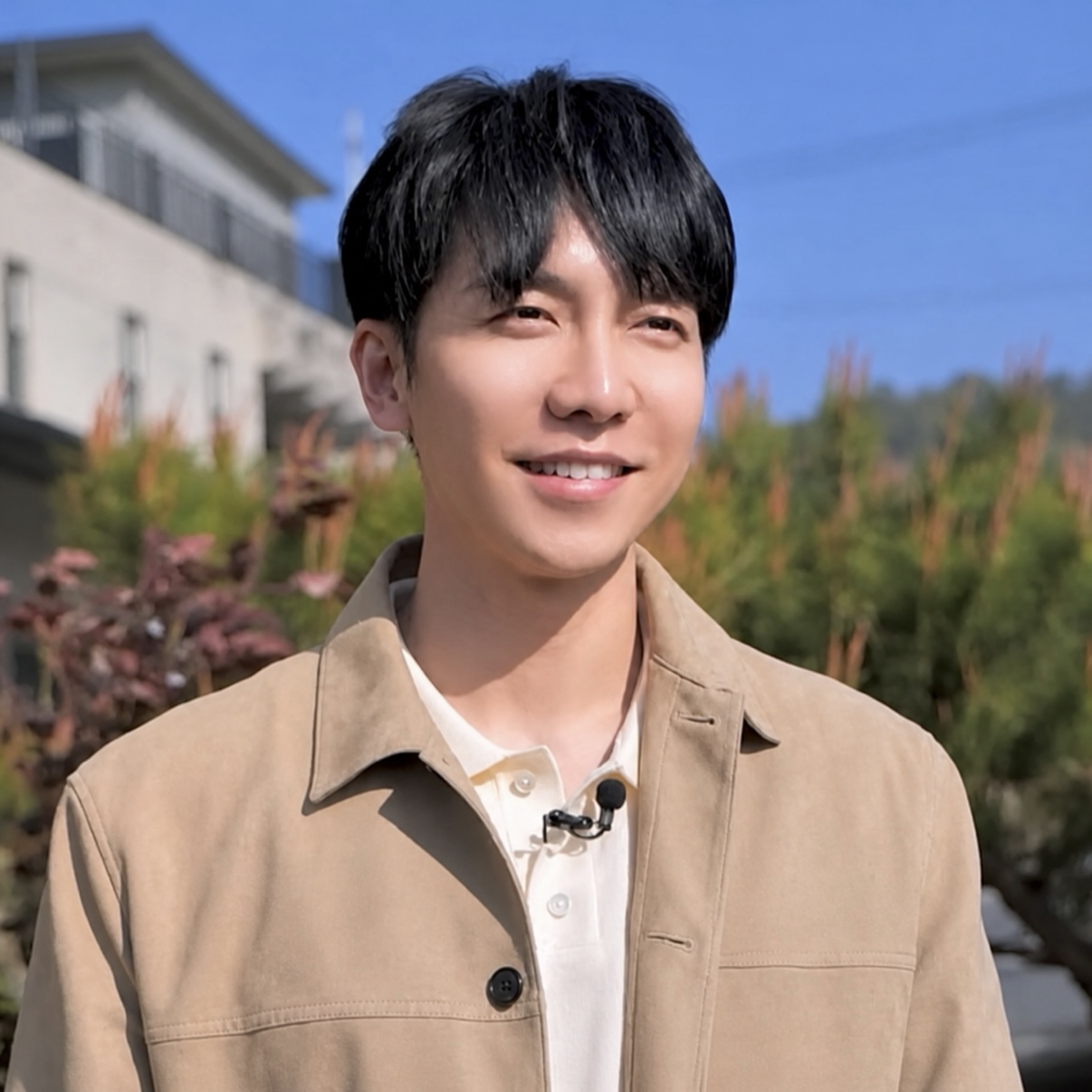 Foto terbaru dari Lee Seunggi