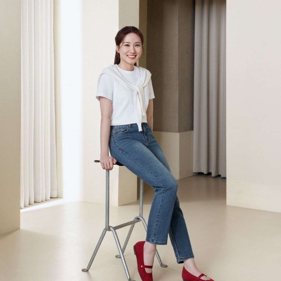 Behind-the-scenes cut of Park Eunbin