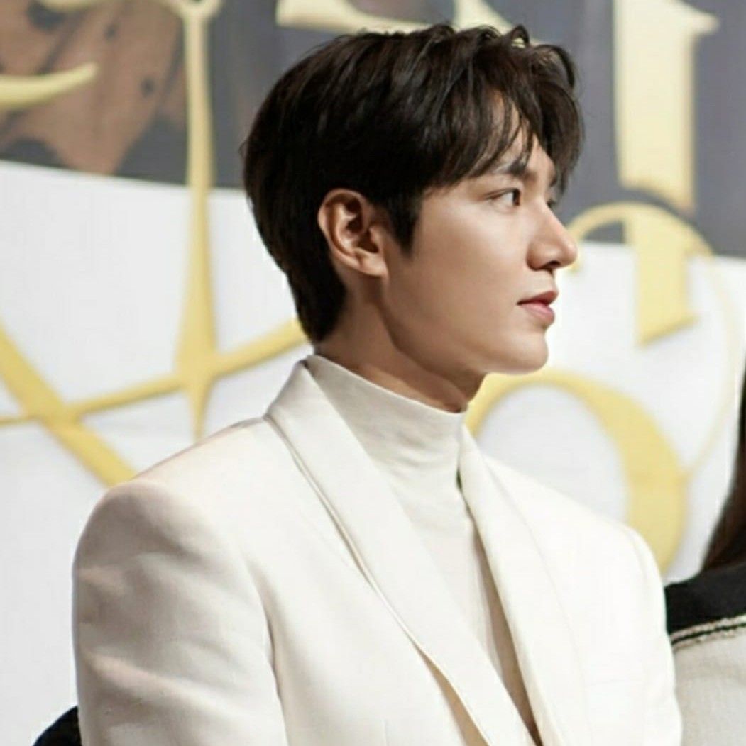 Latest photo of Lee Minho