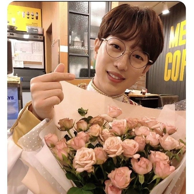 Recent activity shot of An Sunghoon