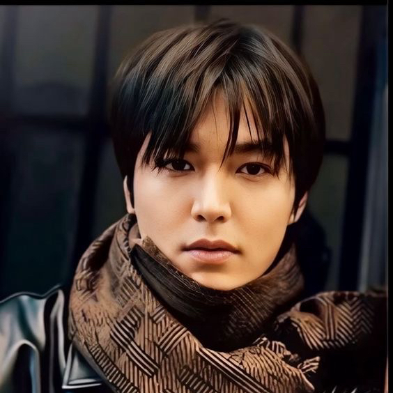 Recent activity shot of Lee Minho